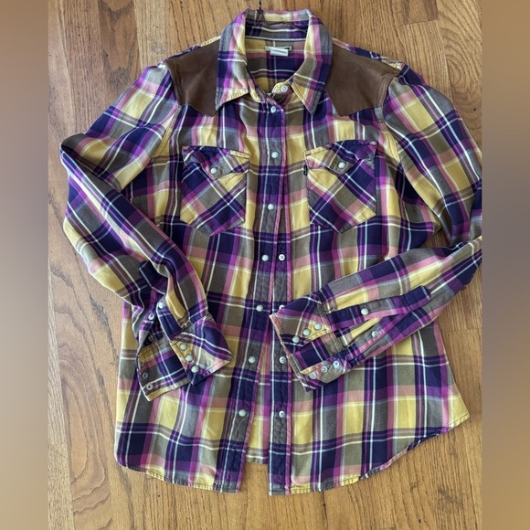 Levi's Tops - Levi's Women's Plaid Button Down Shirt - Purple, Yellow, Brown size L